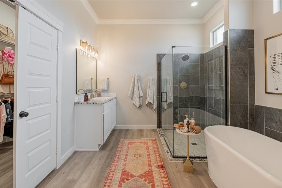 Photo of Betenbough Homes' 2024 Lubbock Parade Home staged master bathroom.